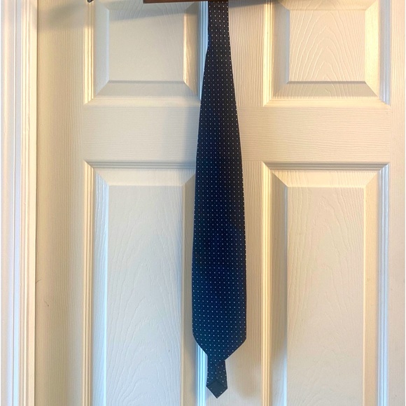 YSL 100% Silk neck tie. - Picture 2 of 4